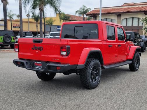 2025 Jeep Gladiator Sport