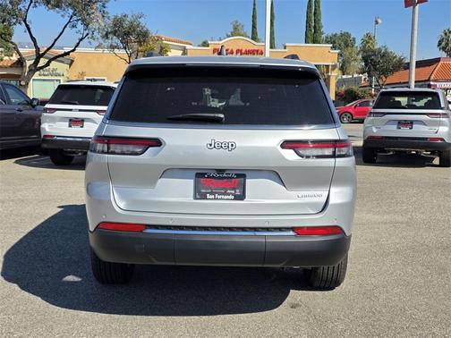2025 Jeep Grand Cherokee L Laredo
