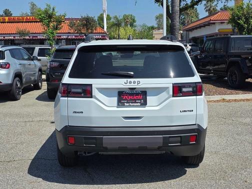 2026 Jeep Cherokee Sport