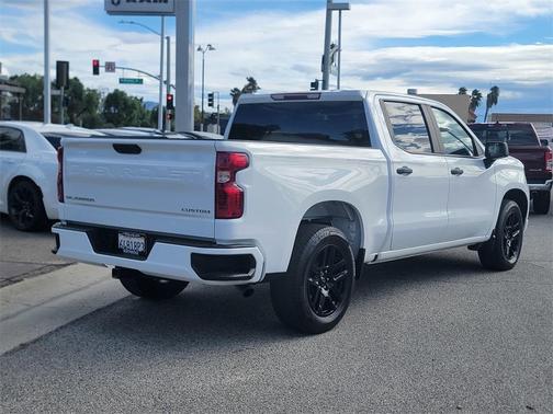 2022 Chevrolet Silverado 1500 Custom