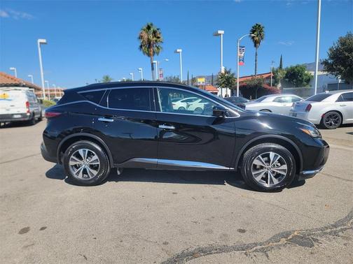 2023 Nissan Murano SV