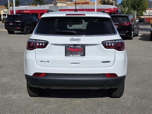 2026 Jeep Compass Latitude