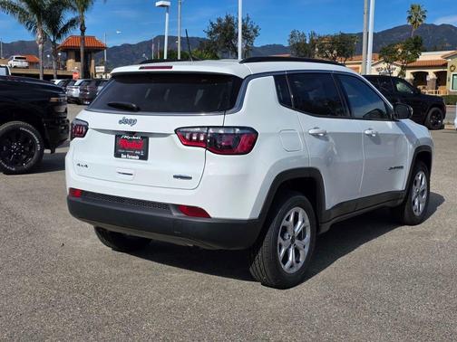 2026 Jeep Compass Latitude