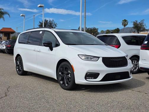 2026 Chrysler Pacifica Limited