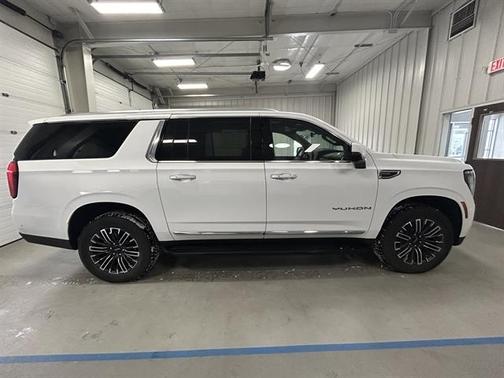 2025 GMC Yukon XL Elevation