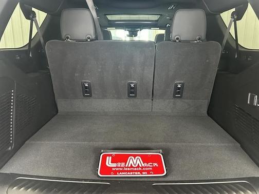 2025 GMC Yukon XL Elevation