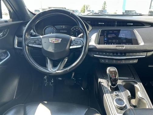 2020 Cadillac XT4 Premium Luxury