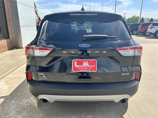 Black 2021 Ford Escape SE