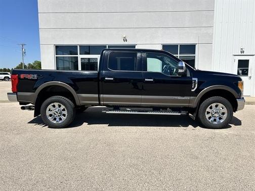 Black 2017 Ford F-350 Lariat Super Duty