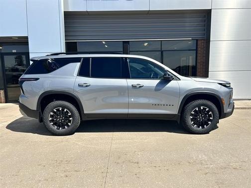 Gray 2026 Chevrolet Traverse Z71