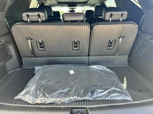 Gray 2026 Chevrolet Traverse Z71