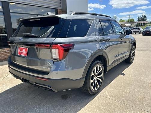 Gray 2026 Ford Explorer ST-Line