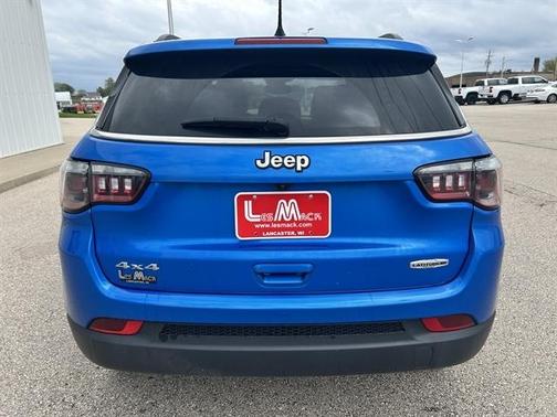 Blue 2022 Jeep Compass Latitude Lux
