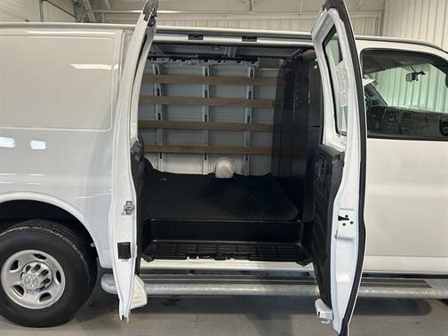 2022 Chevrolet Express 2500 Work Van