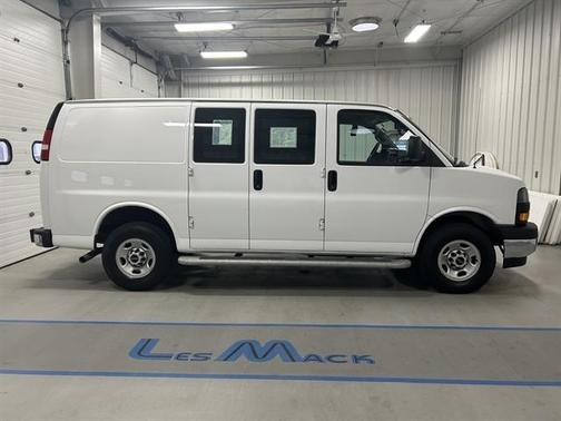 2022 GMC Savana 2500 Work Van
