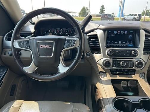 2017 GMC Yukon SLT