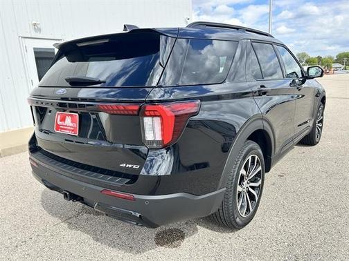 Black 2026 Ford Explorer ST-Line