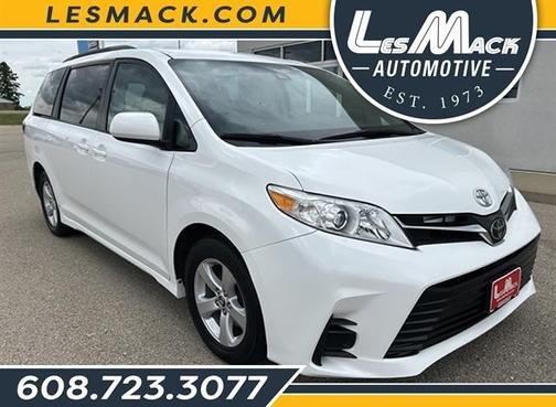 2018 Toyota Sienna LE