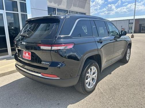 Black 2023 Jeep Grand Cherokee Limited