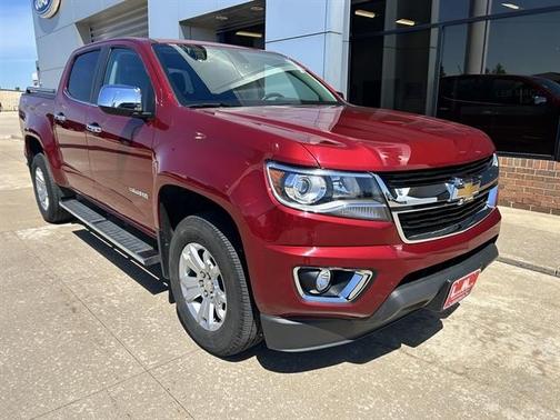 Red 2019 Chevrolet Colorado LT