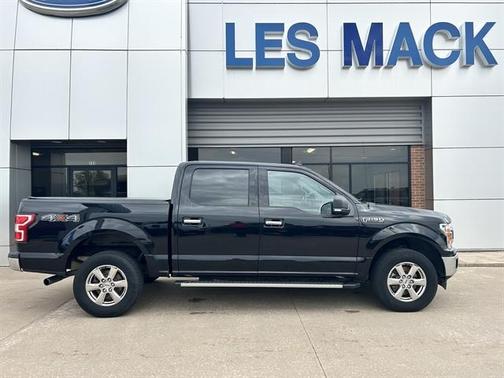 Black 2019 Ford F-150 XLT