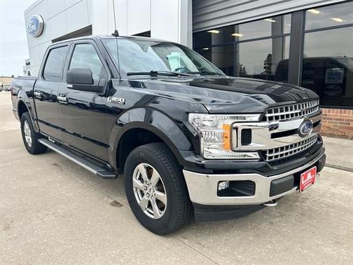 Black 2019 Ford F-150 XLT
