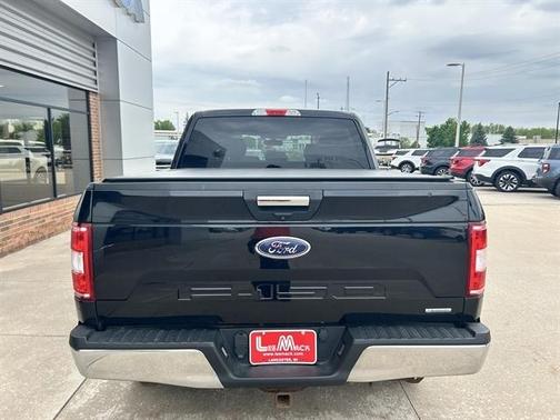 Black 2019 Ford F-150 XLT