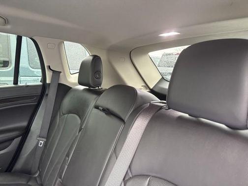 2020 Buick Envision FWD Essence