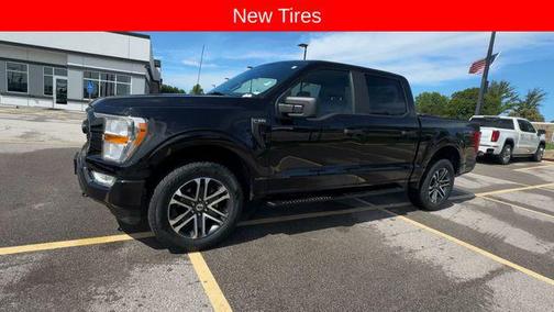 AGATE BLACK METALLIC 2022 Ford F-150 XL