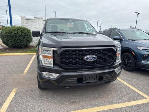 AGATE BLACK METALLIC 2022 Ford F-150 XL