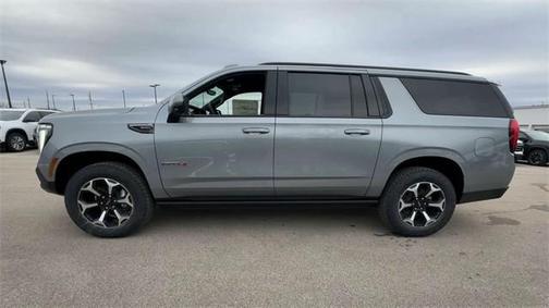 2025 GMC Yukon XL 4WD AT4