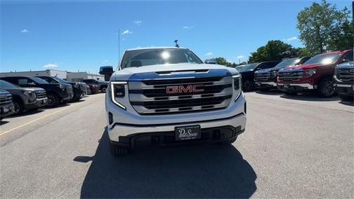 2025 GMC Sierra 1500 SLE