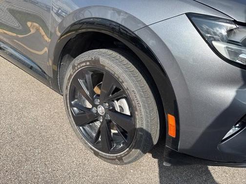 2022 Buick Envision FWD Essence