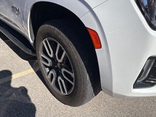 2023 GMC Yukon XL 4WD AT4