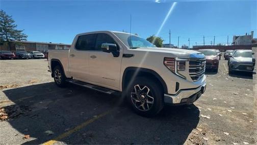 2025 GMC Sierra 1500 SLT