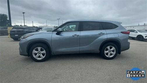 2022 Toyota Highlander LE