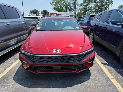2025 Hyundai ELANTRA SEL