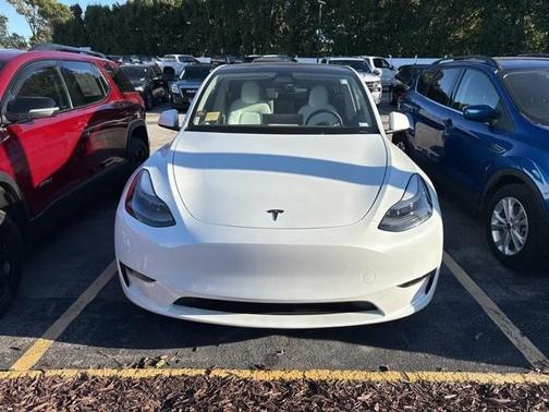 2024 Tesla Model Y Long Range Dual Motor All-Wheel Drive