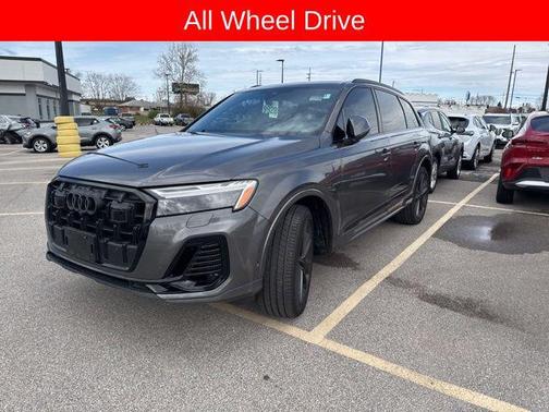 2025 Audi Q7 55 Premium Plus