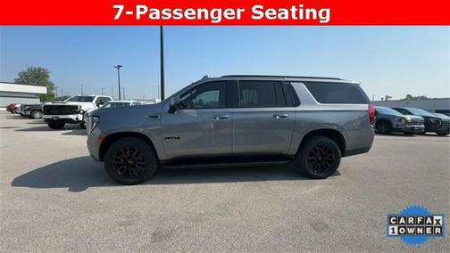 2022 GMC Yukon XL 4WD AT4