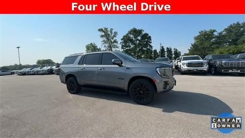 2022 GMC Yukon XL 4WD AT4
