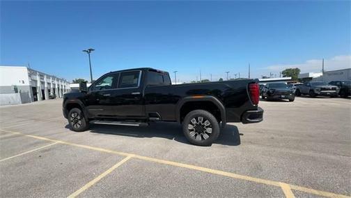 2025 GMC Sierra 3500 Denali