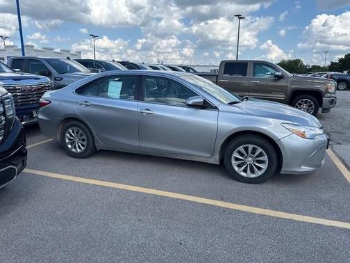 2017 Toyota Camry XLE