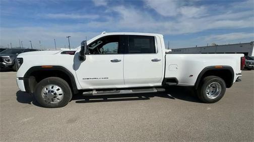 2025 GMC Sierra 3500 Denali