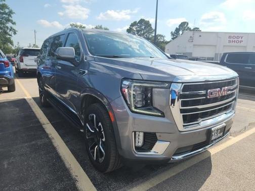 2022 GMC Yukon XL SLT