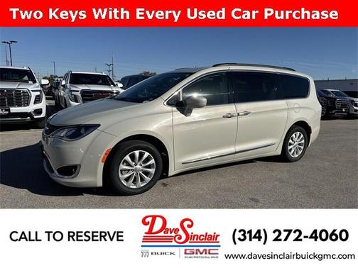 2017 Chrysler Pacifica Touring-L