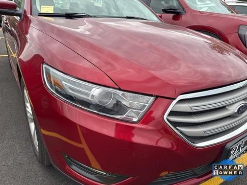 2017 Ford Taurus SEL