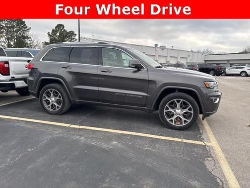 2018 Jeep Grand Cherokee Sterling Edition