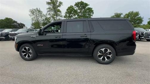 2025 GMC Yukon XL 4WD AT4