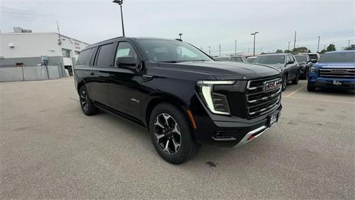 2025 GMC Yukon XL 4WD AT4